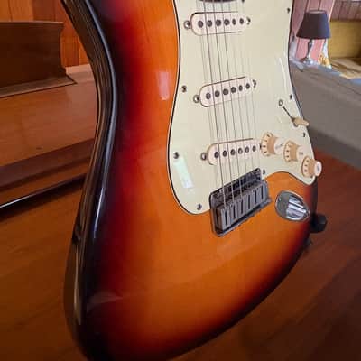 Fender 40th Anniversary American Standard Stratocaster with Rosewood Fretboard 1994 - Brown Sunburst image 3