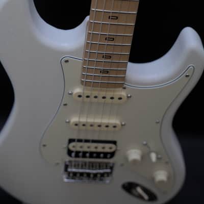 PJD Woodford Standard Custom Order 2024 - Cream Soda w/ matching headstock image 19