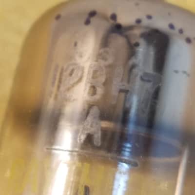 Raytheon ONE (1) 12BH7A tNOS AT1000 TESTED Vacuum Tube 12BH7 dual triode 1968-1976 image 2
