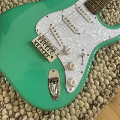 Fender Squier Bullet Strat 2019 – Surf Green | Wilkinson Bridge • Guyker Locking Tuners • Alnico Pickups image 6