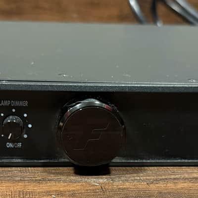 Furman PL-PLUS DMC Power Conditioner with Voltmeter/Ammeter 2010s - Black image 2