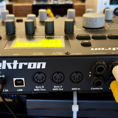 Elektron Analog Heat MKII Stereo Processor with USB Interface 2018 - Black image 2
