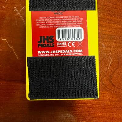 JHS Charlie Brown V4 2016 - Present - Yellow image 5