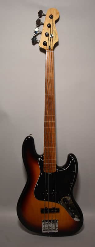 2018 Fender Player Series Jazz Bass Fretless Upgraded Sunburst Finish MIM image 1