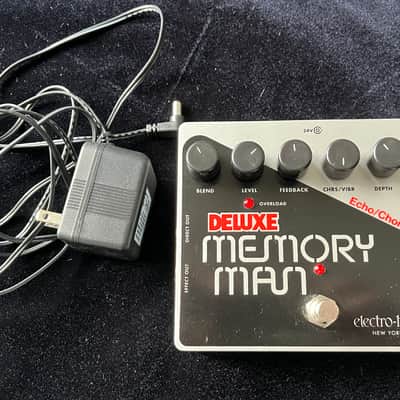 Electro-Harmonix Deluxe Memory Man 550Ms Analog Delay / Chorus / Vibrato 2008 - Present - Black / Silver image 1