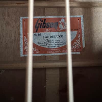 Gibson J-50 Deluxe 1973-1975 with restoration video image 4