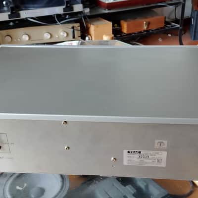 Teac V-2RX three heads cassette deck image 8