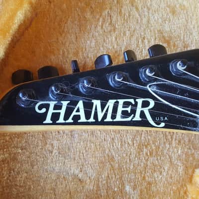 Hamer Californian Elite Custom Shop Left Hand 1989 graphic wrinkled red satin image 4