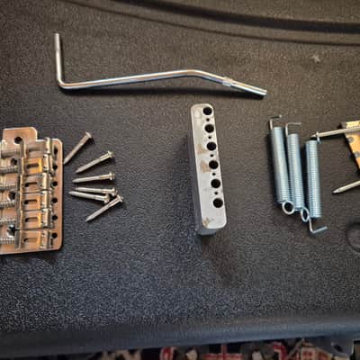 Left handed parts - Strat Tremolo & Tuners image 2