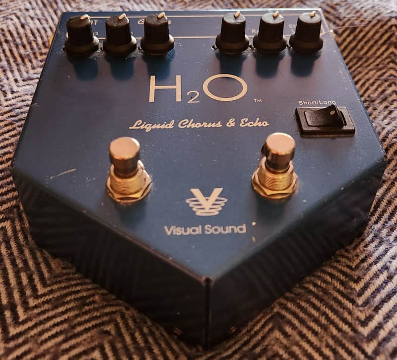 Visual Sound H20 Liquid Chorus & Echo Dual Mono Delay 2000s USA image 1