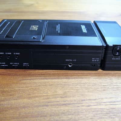 【ジャンク】AIWA DAT RECORDER STRASSER HD-X1 Aiwa Strasser HD-X1 DAT Portable Digital Tape Recorder/Player w