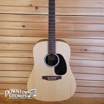 Martin D-X2E A/E Dreanought Guitar with Martin Soft Shell Case - Figured Mahogany Pattern Bild 2