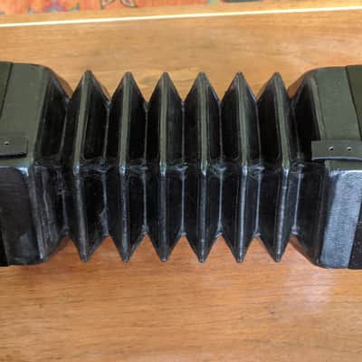Jeffries Anglo Concertina, Bb/F image 4