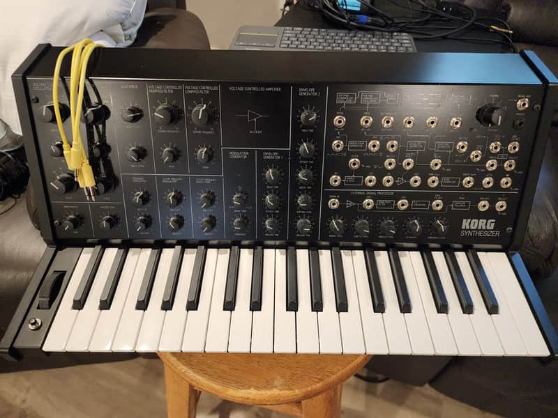 Korg MS-20 Mini Semi-Modular Analog Synthesizer 2013 - Present - Black image 1