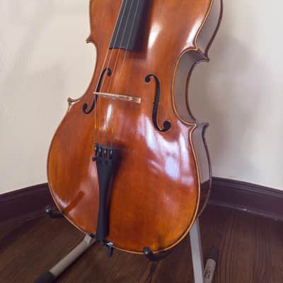 Krutz 430 4/4 2023 - Seasoned spruce top, seasoned maple back and ribs, ebony fittings, and a shaded oil varnish image 17