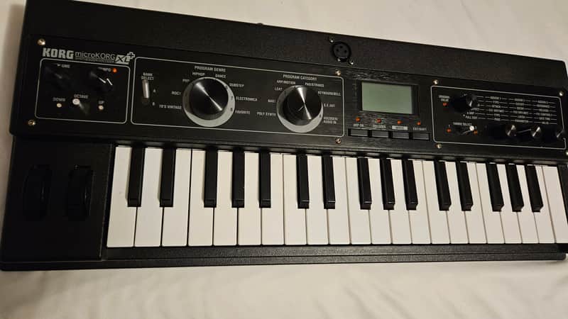 Korg microKORG XL+ 37-Key Synthesizer/Vocoder 2012 - 2019 - Black image 1
