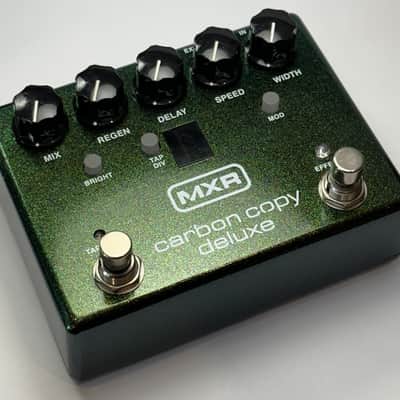 MXR M292 Carbon Copy Deluxe Analog Delay 2017 - Present - Green image 3