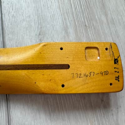 Relic Fender American Vintage II 1957 Stratocaster Maple Neck V Profile image 10