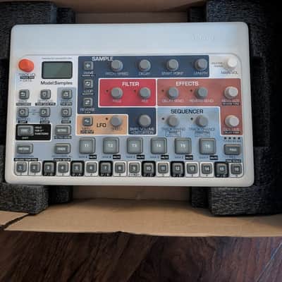 Elektron Model:Samples 2019 - 2020 - White