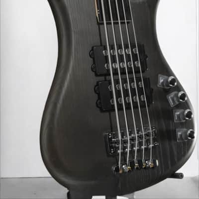 Warwick RockBass Corvette $$ | 5-String | Nirvana Black Transparent Satin | Fretless image 8