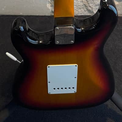 Fender American Vintage '62 Stratocaster 1986 - 3-Color Sunburst image 15