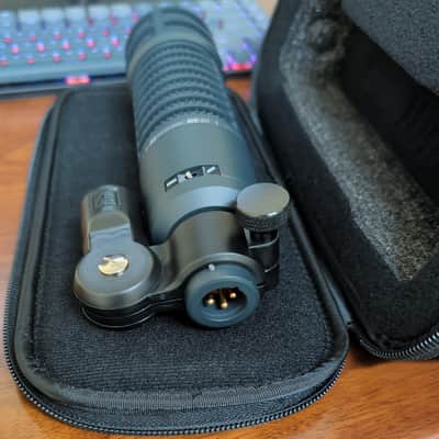 Electro-Voice RE20 Cardioid Dynamic Microphone - Black - Mint Condition + Case FREE SHIPPING image 6