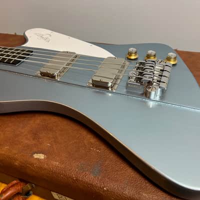 1990 Gibson Thunderbird - Custom Blue Mist Metallic image 10