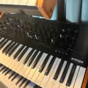 Korg Prologue 8 Polyphonic 49-Key 8-Voice Analog Synthesizer 2018 - Present - Black/Wood
