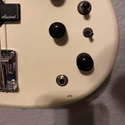 AriaPro 2 The Cat Bass 1981 - Gloss White image 9