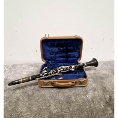 F. Buisson Model 90 - Clarinet - Good w/ Hard Case image 2