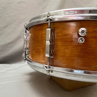 Leedy Utility Mahogany 5.5”x 14” Snare Drum with Hard Shell Case image 3