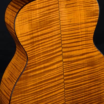 Bourgeois 00 12-Fret “The Coupe” Full Aged Tone Flamed Maple and Adirondack Spruce Used (2022) image 19