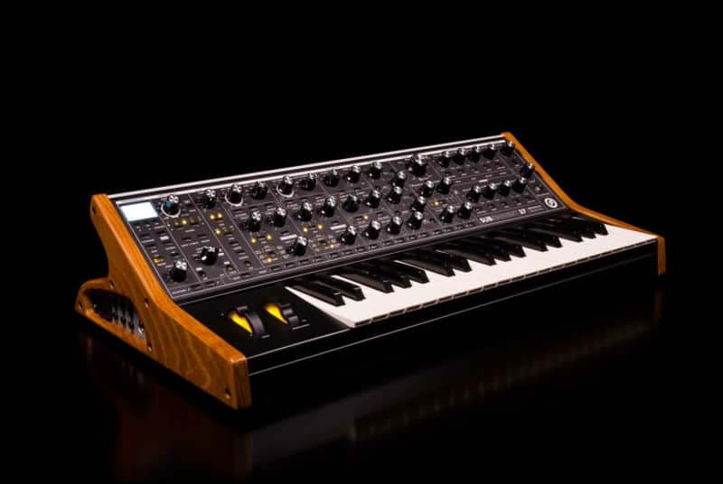 Moog Subsequent 37 Analog Synth /keyboard 37 key New //ARMENS// image 1
