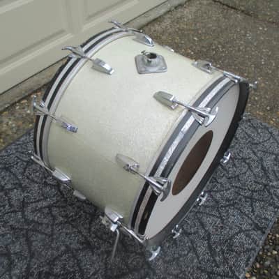 Ludwig Vintage Super Classic 22 X 14 Bass Drum, Silver Sparkle, 1960s Classic image 3