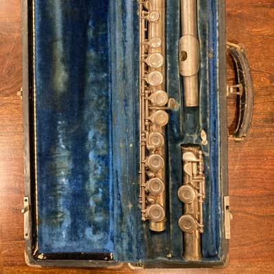 Armstrong 104 Student Model Closed-Hole Flute image 1