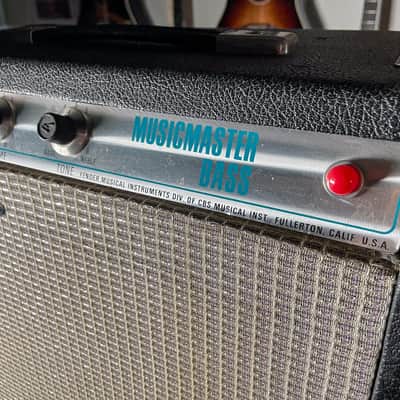 1975 Fender Musicmaster Bass Model CFA 7010 1x12" 12w Guitar Combo Amp image 2
