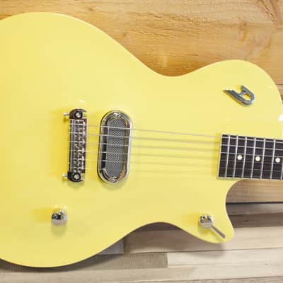Duesenberg Senior Blonde image 2