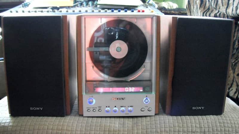 Sony CMT-EX1 "Executive" Mini Stereo System image 1