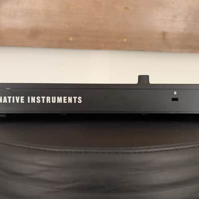 Native Instruments Maschine Mikro Mk2 - Used image 3
