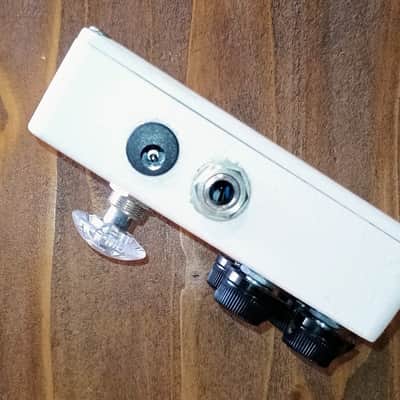 Xotic RC booster v1 2000 - white image 5