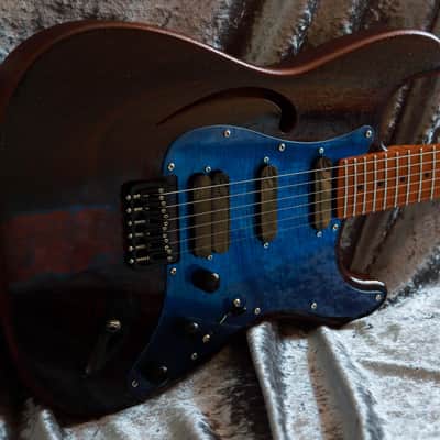 GB Liuteria Traditional Strato semi hollow rosewood and blue resin image 7