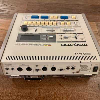 Roland MSQ-700 Multitrack Digital Keyboard Recorder 1984 - 1986 - Beige image 2