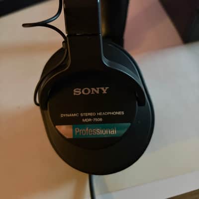 Sony MDR-7506 Studio Headphones 2010s - Black image 1
