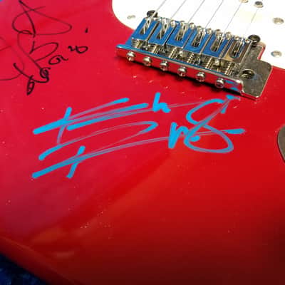 Squier by Fender Stratocaster Signed by the Rolling Stones 1988 Red image 7