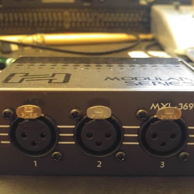 Hosa MXL369 MXL-369 XLR Patch Bay Module