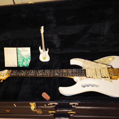 Ibanez Jem 7V 1993 White/gold Ebony Edge 1 owner EXCELLENT like EVO image 2
