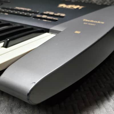 Technics SX-WSA1 ✅HARDCASE✅ + NEW DISPLAY + NEW Battery✅ Includes 4 Rare Original Expansion Sound Disks ✅ Acoustic Modeling Holy Grail ✅ Rare 90s Cyber-Synth Flagship ✅ Fully Checked & Cleaned ✅ Worldwide Shipping - Technics WSA1 image 17