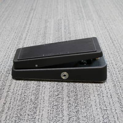 Dunlop GCB95 Cry Baby Wah Guitar Effects Pedal image 5