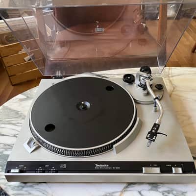 Vintage Technics SL-3200 Turntable image 4