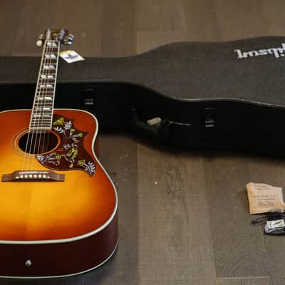 2003 Gibson Hummingbird Light Sunburst Acoustic/ Electric Dreadnaught Guitar + Hard Shell Case image 1